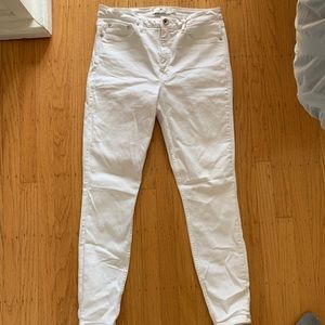 Jamie High-Rise White Jeans, Vineyard Vines